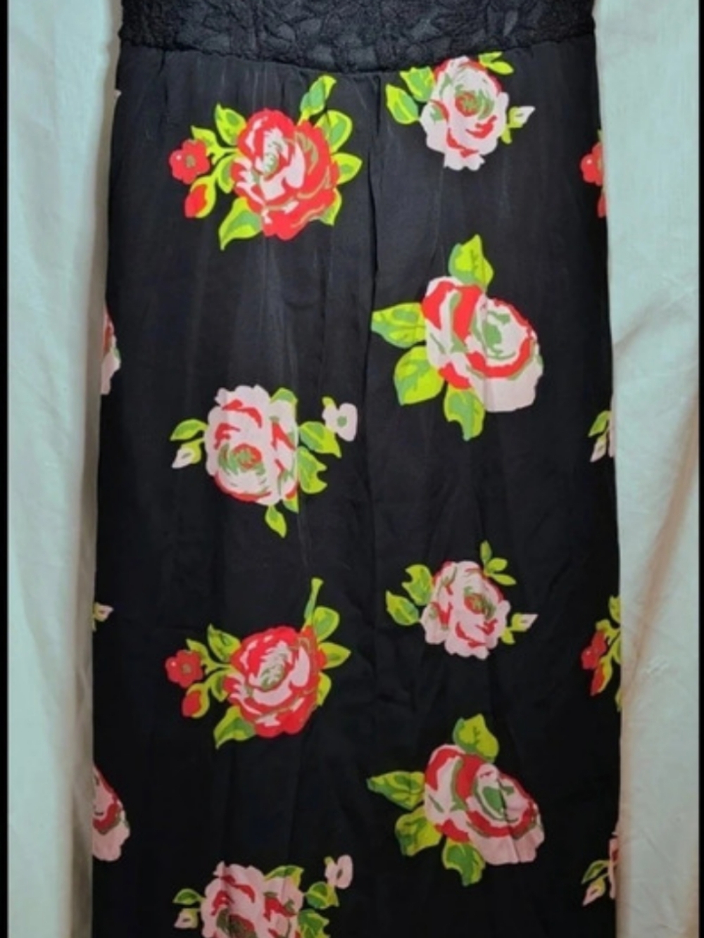 No Boundaries floral Lace Bodice Maxi Dress in Black & Pink Like New
